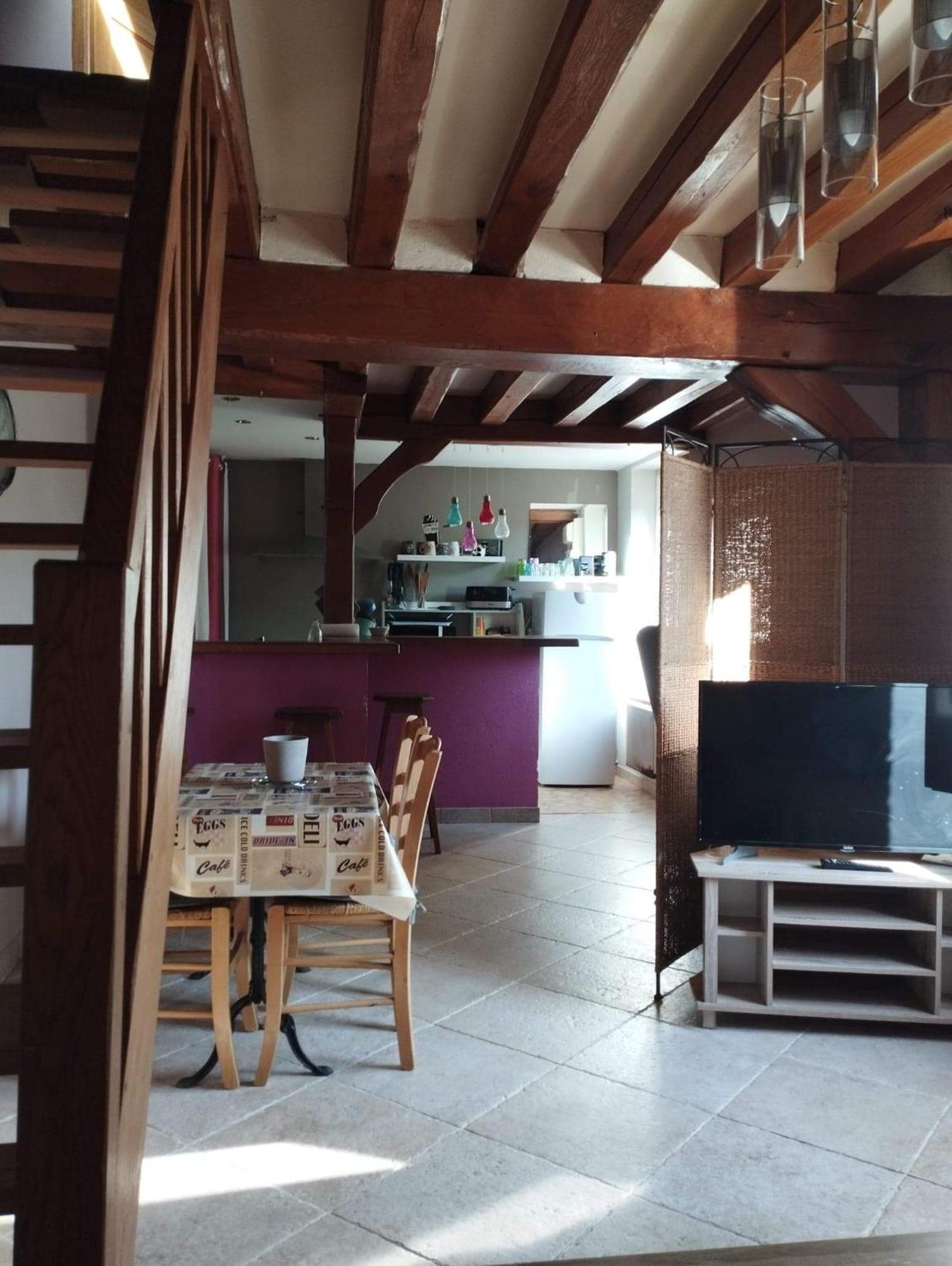 Charmante Petite Maison De Bourg Lägenhet Autry-le-Chatel Exteriör bild